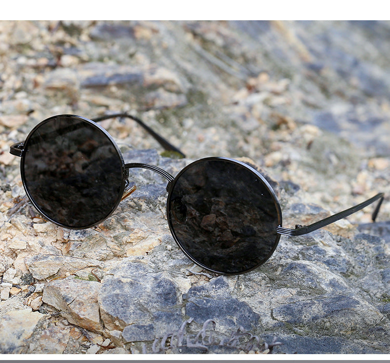 #1503 Retro - Inspired Round Sunglasses