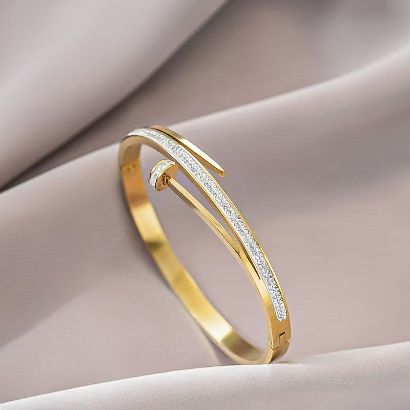 801# Luxury Nail Bangle – Elevate Your Style