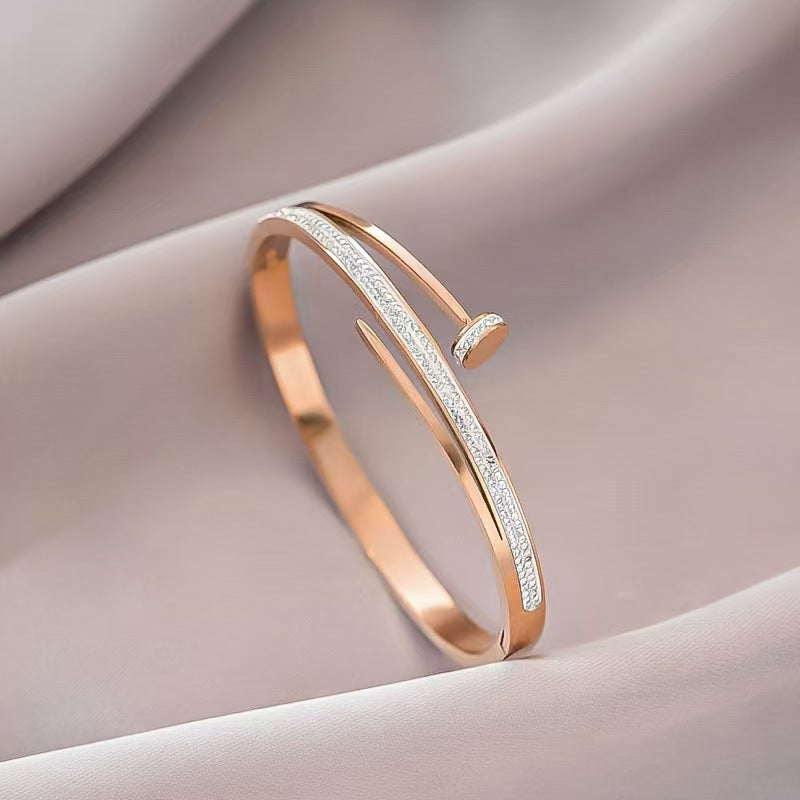801# Luxury Nail Bangle – Elevate Your Style