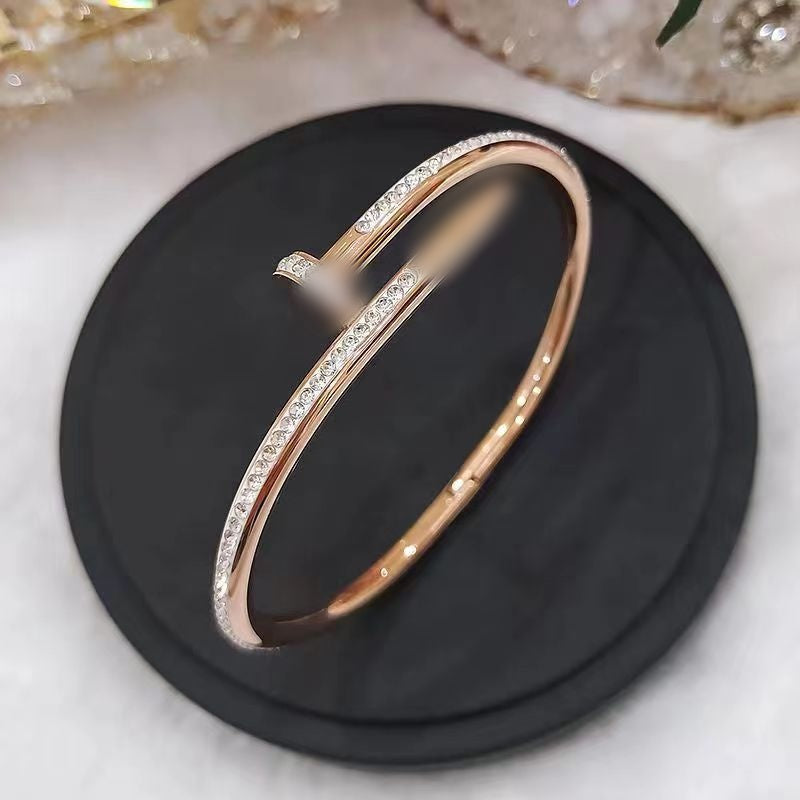 801# Luxury Nail Bangle – Elevate Your Style