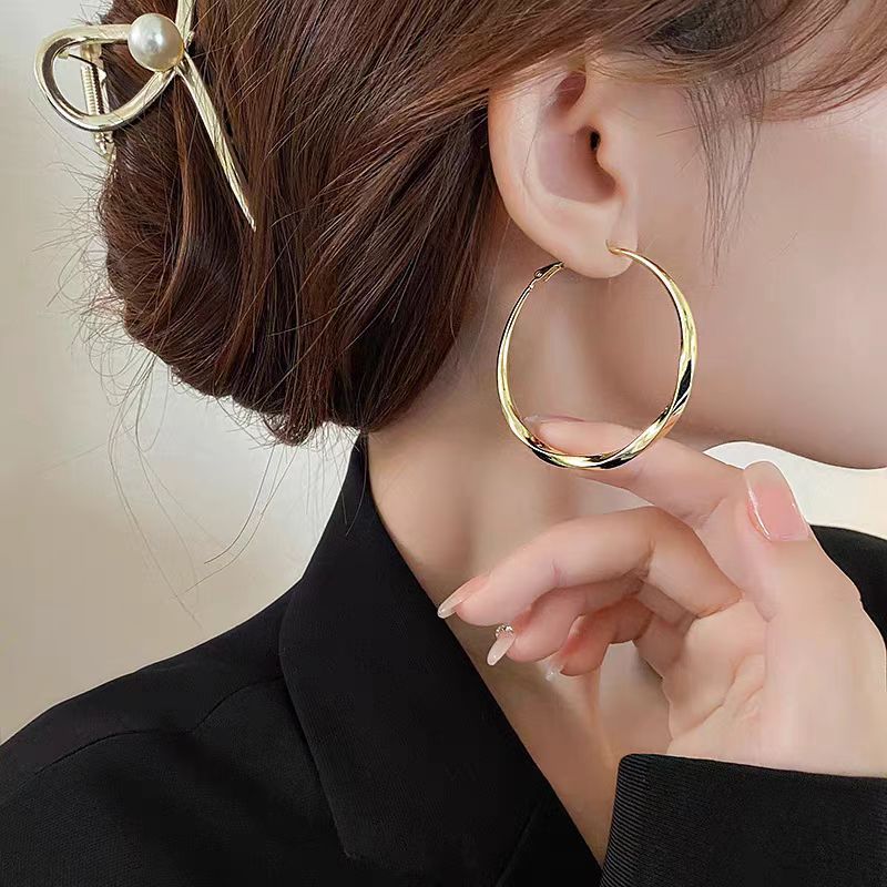 081# Elegant Gold Color Hoop Earrings – Timeless Beauty for Every Occasion