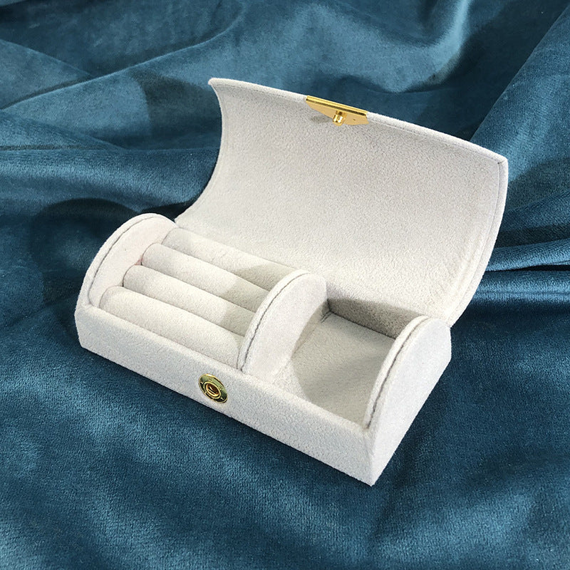662# Jewelry Box, portable for travel, arched surface, Pearl velvet, jewelry storage box, fashion accessories packaging box