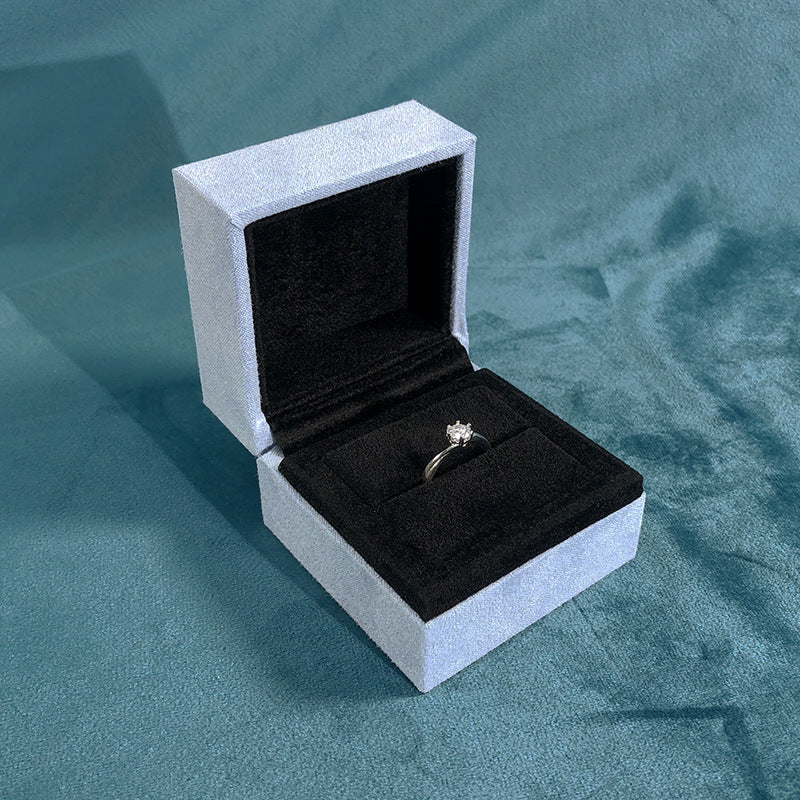 661# Clover jewelry box, imitation leather, grass green, sky blue, fashion jewelry box, ring, earrings, necklace, bracelet, gift box.