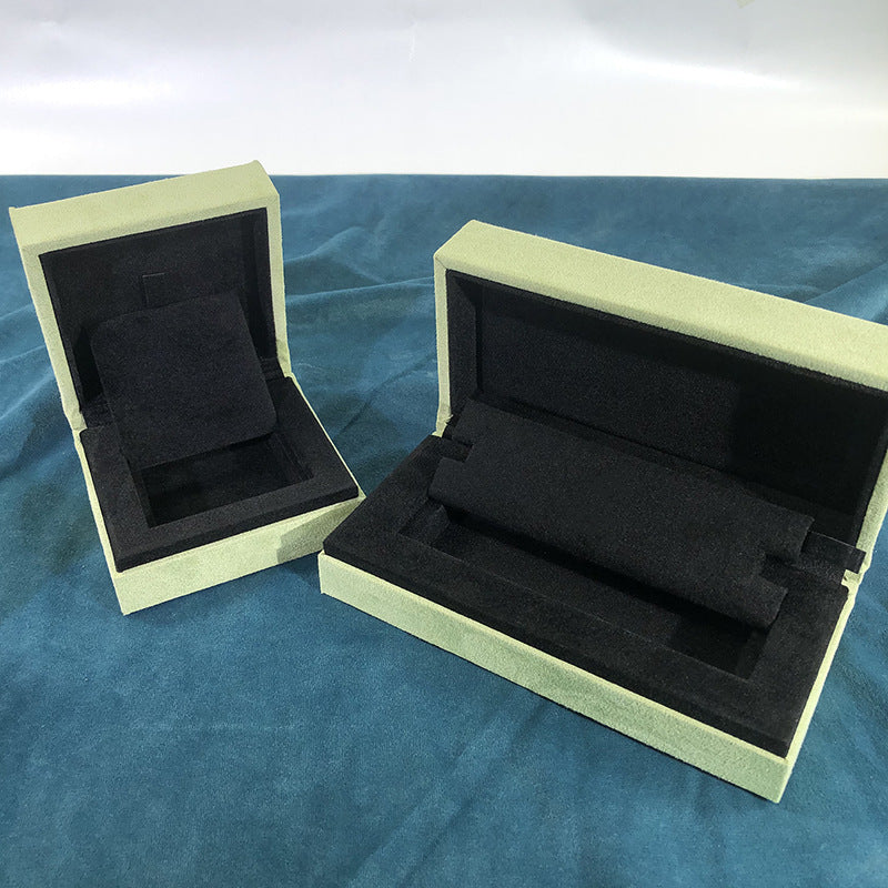 661# Clover jewelry box, imitation leather, grass green, sky blue, fashion jewelry box, ring, earrings, necklace, bracelet, gift box.