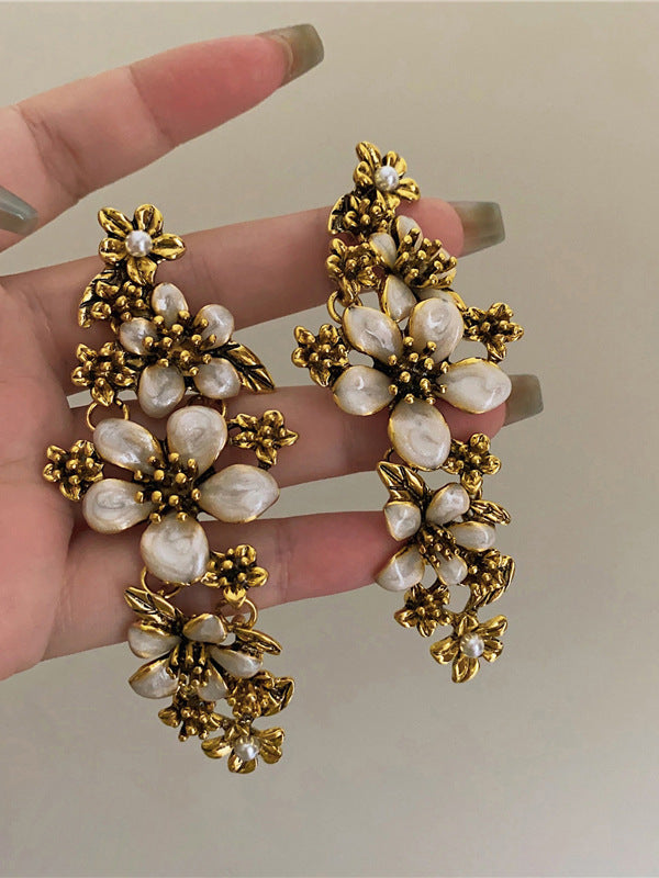 1213# Vintage Retro Statement Earrings, vintage earrings, statement jewelry, retro earrings, fashion accessories, gift for women.