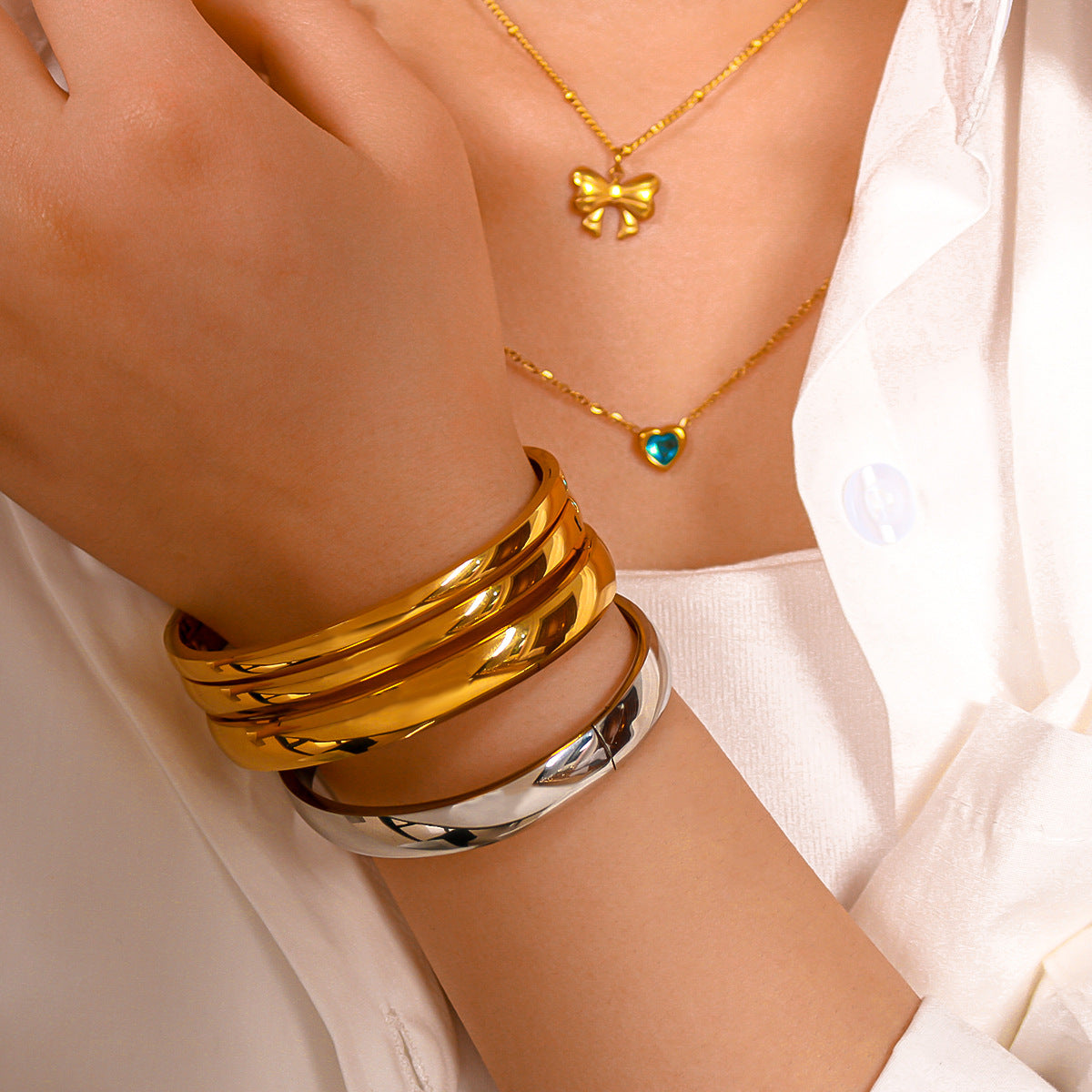 1203# Stainless steel extremely simple bracelet best-selling hot-selling high-end electroplated smooth stainless steel bracelet