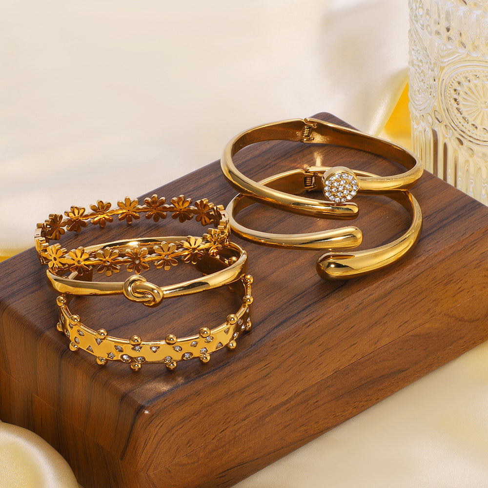 1212# New stainless steel 18k gold plated bracelet geometric buckle open bracelet inlaid with crystal bracelet