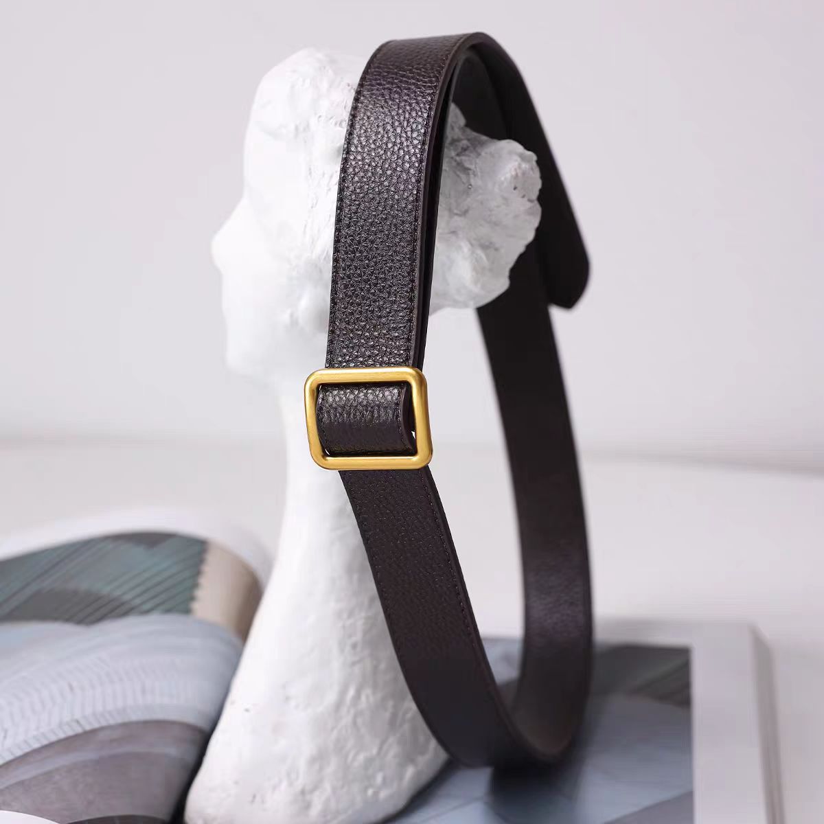 #2001 Minimalist Buckle Leather Belt Collection