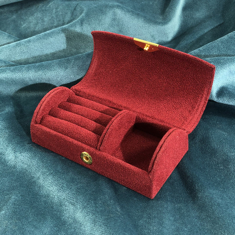 662# Jewelry Box,  portable for travel, arched surface, Pearl velvet, jewelry storage box, fashion accessories packaging box